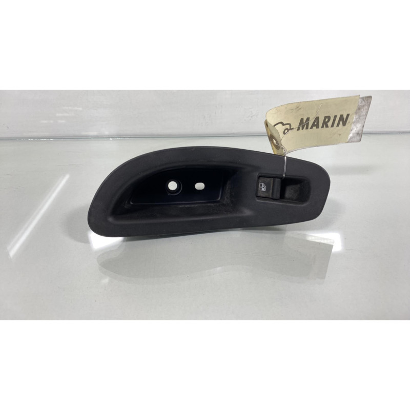 Interrupteur de leve vitre arriere droit FIAT 500X Photo n°3