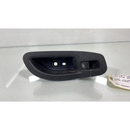 Interrupteur de leve vitre arriere gauche FIAT 500X Photo n°1