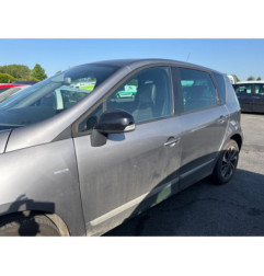 RENAULT GRAND SCENIC 3 PHASE 3 1.2i - 16V TURBO TCE 130