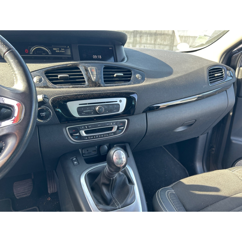 RENAULT GRAND SCENIC 3 PHASE 3 1.2i - 16V TURBO TCE 130 Photo n°14