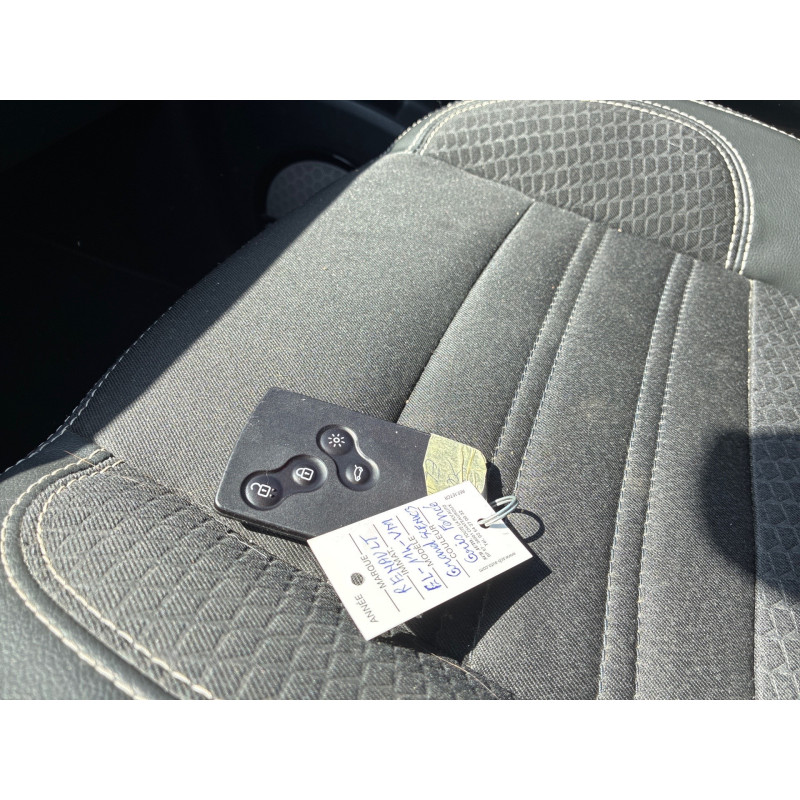 RENAULT GRAND SCENIC 3 PHASE 3 1.2i - 16V TURBO TCE 130 Photo n°21