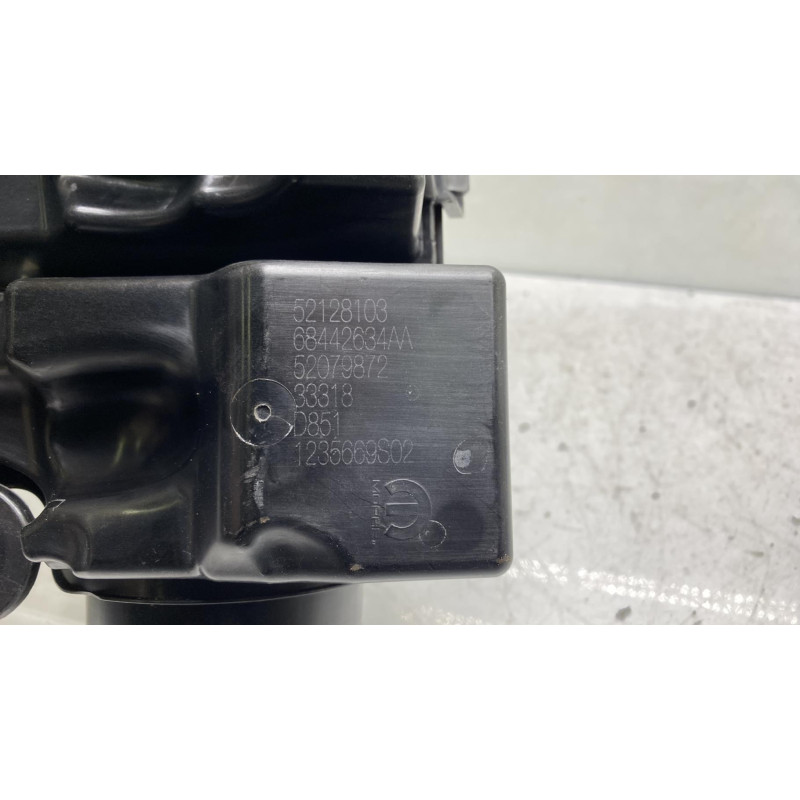 Boitier filtre a air FIAT 500X Photo n°3