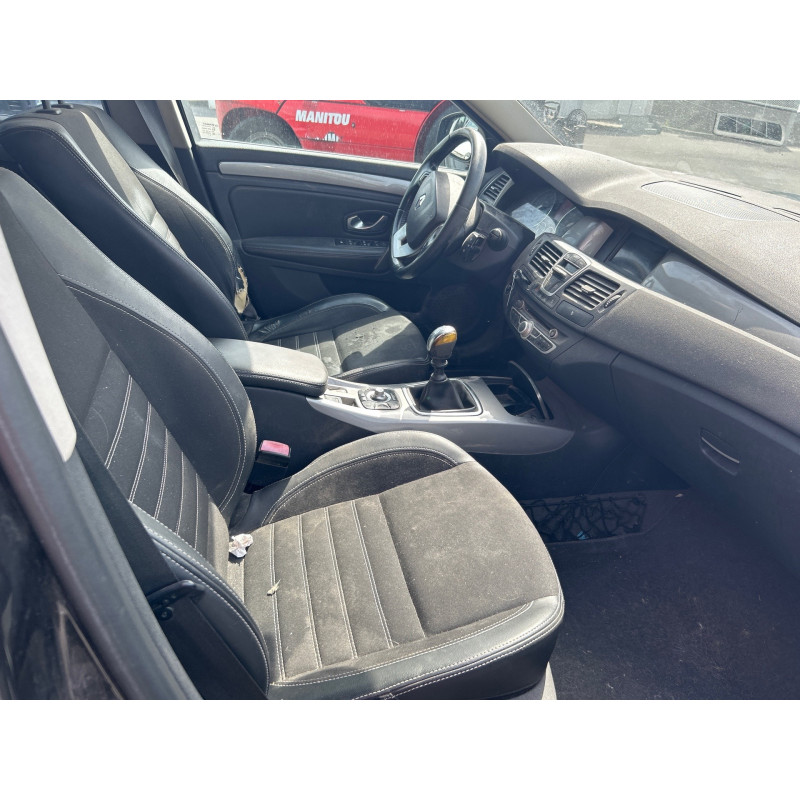 RENAULT LAGUNA 3 PHASE 2 2.0 DCI - 16V TURBO Photo n°9