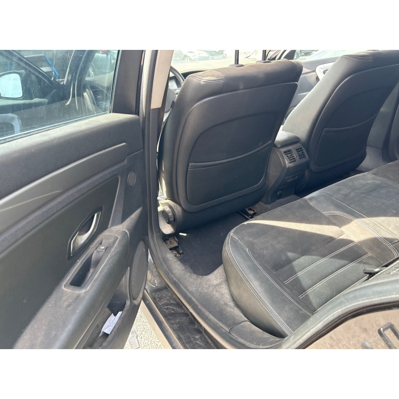 RENAULT LAGUNA 3 PHASE 2 2.0 DCI - 16V TURBO Photo n°14