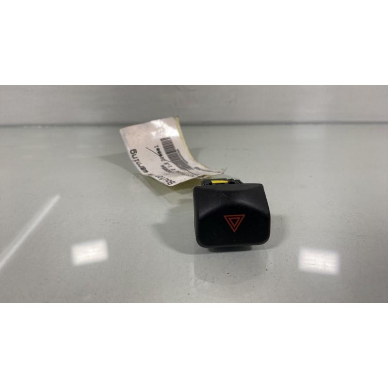 Bouton de warning NISSAN NOTE 1 Photo n°3