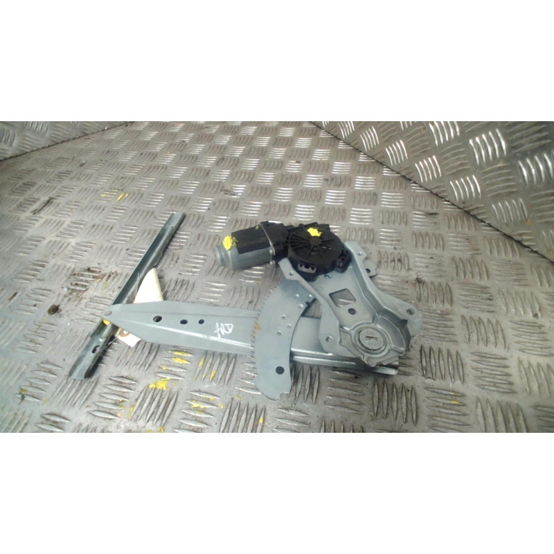 Leve vitre electrique arriere droit NISSAN NOTE 1 Photo n°1
