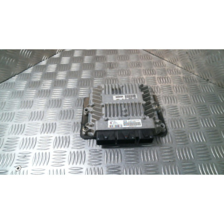 Calculateur moteur PEUGEOT 307
