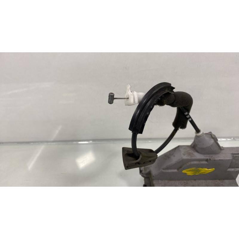 Serrure arriere droit CITROEN C3 2 Photo n°1