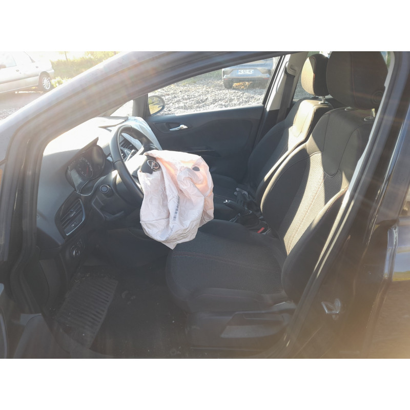 OPEL CORSA E 1.4i - 16V TURBO Photo n°5