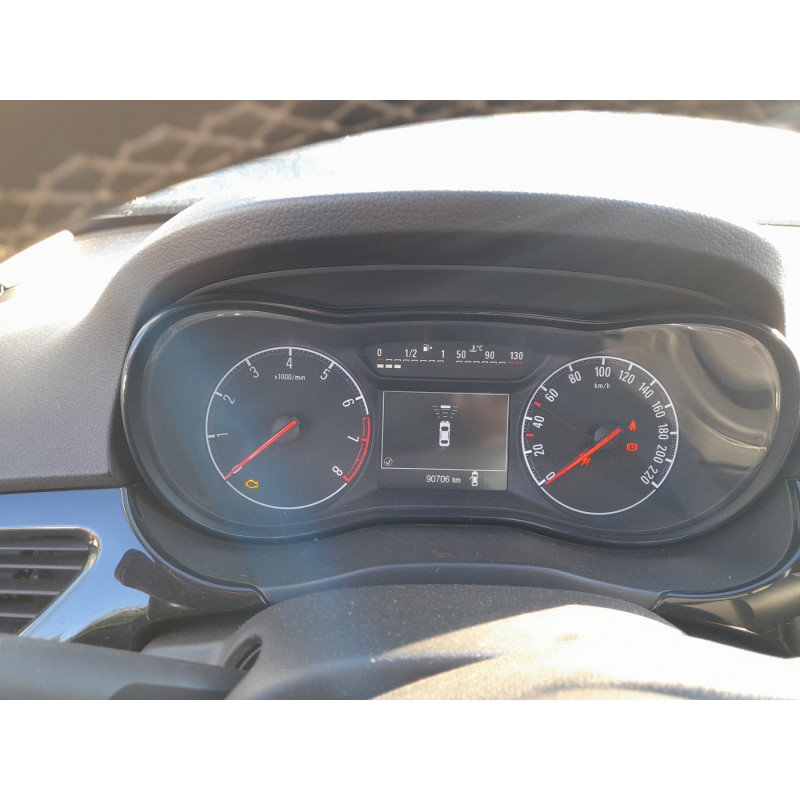 OPEL CORSA E 1.4i - 16V TURBO Photo n°8