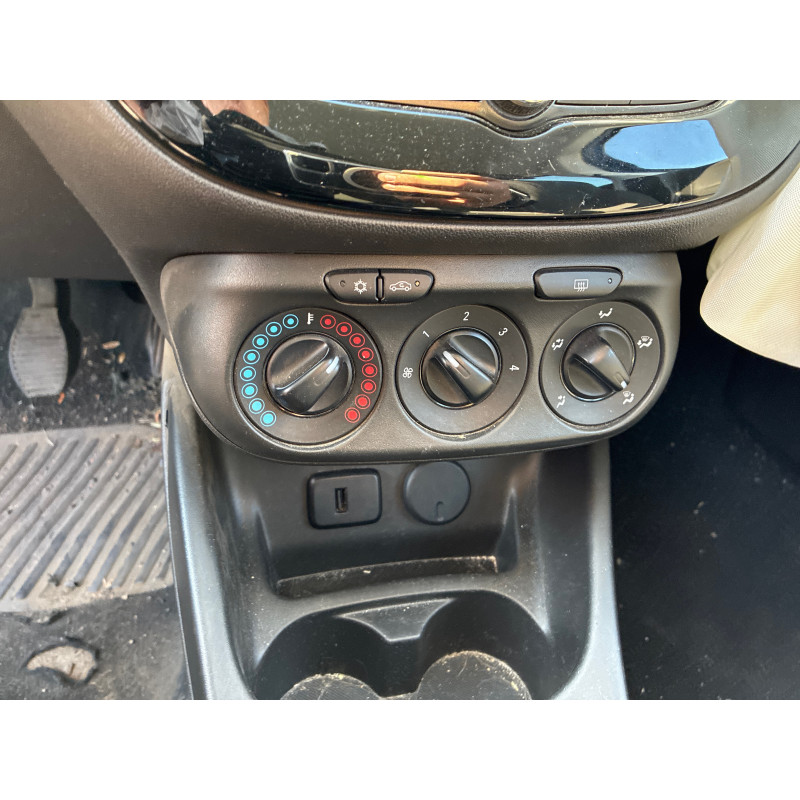 OPEL CORSA E 1.4i - 16V TURBO Photo n°26