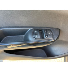 OPEL CORSA E 1.4i - 16V TURBO