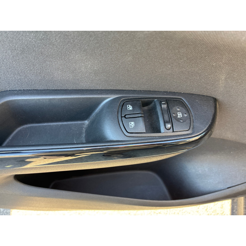 OPEL CORSA E 1.4i - 16V TURBO Photo n°29