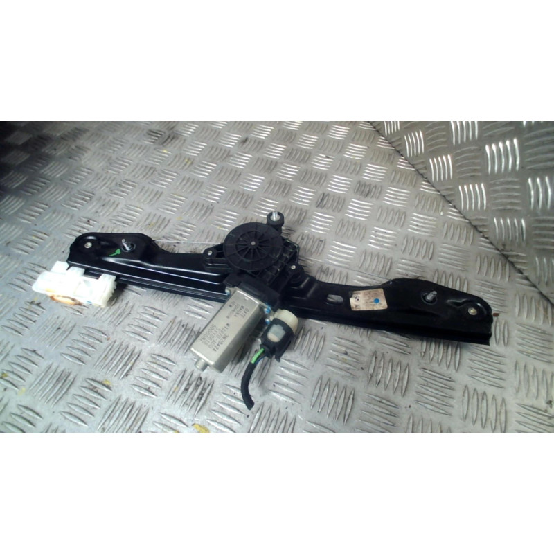 Leve vitre electrique arriere gauche BMW SERIE 1 F20 Photo n°1