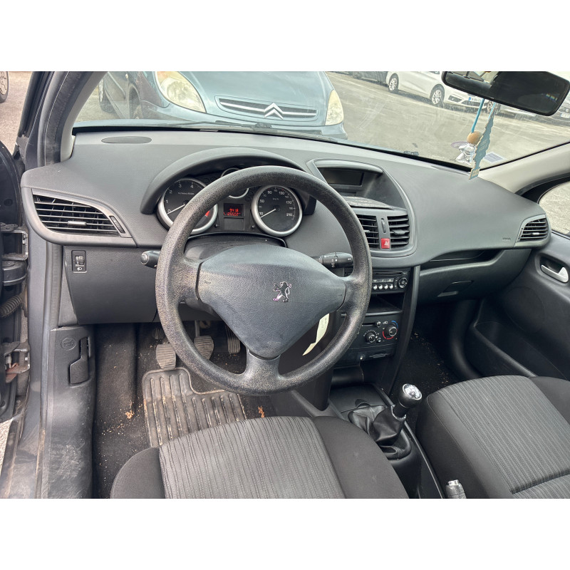 PEUGEOT 207 PHASE 2 1.4i - 8V Photo n°12