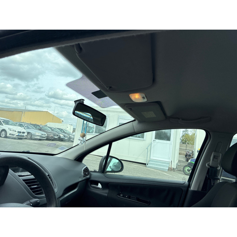 PEUGEOT 207 PHASE 2 1.4i - 8V Photo n°13