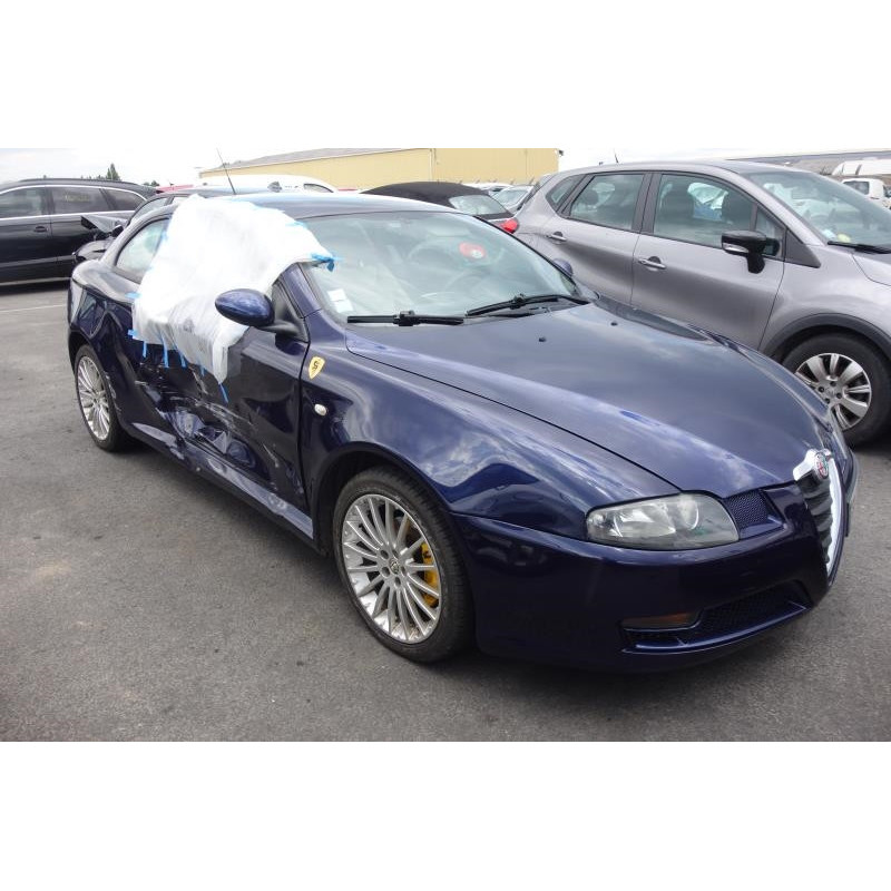 Traverse superieure ALFA ROMEO GT Photo n°8