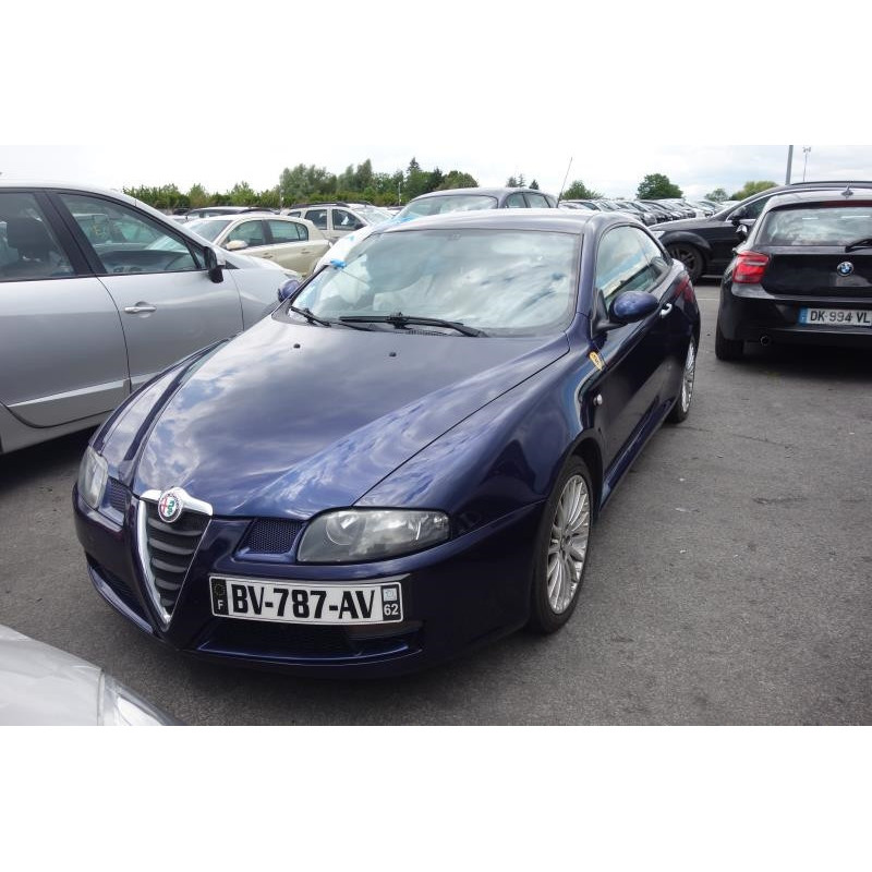 Traverse superieure ALFA ROMEO GT Photo n°9