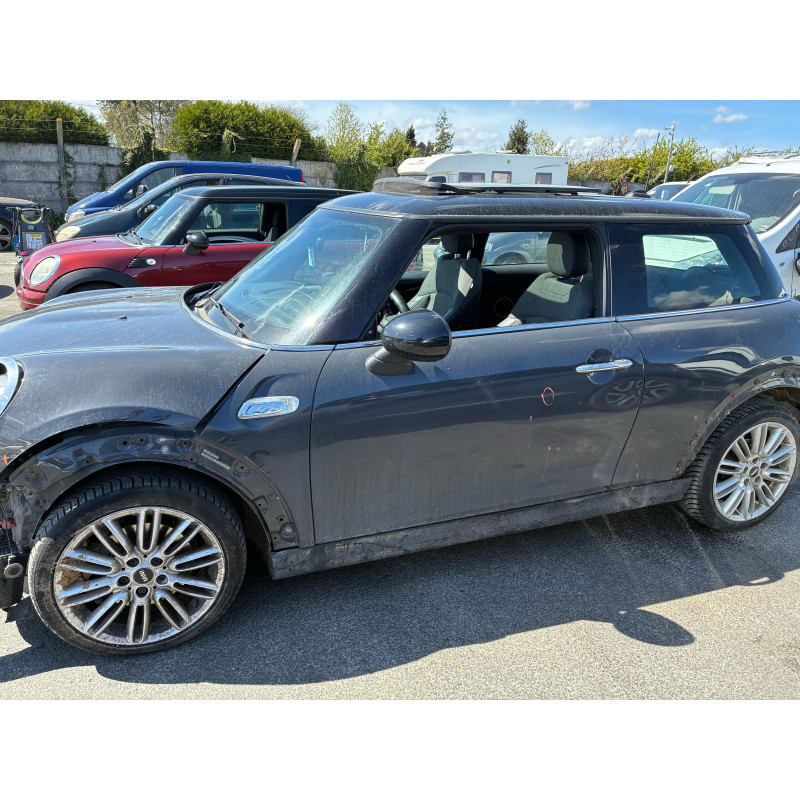 MINI MINI 3 F56 PHASE 1 2.0i - 16V TURBO COOPER S Photo n°8