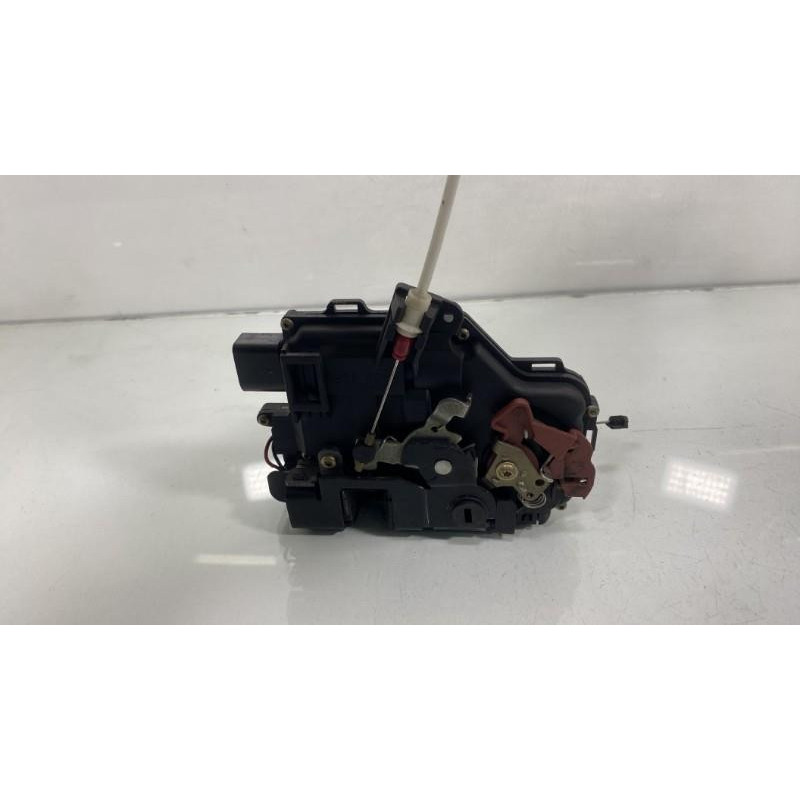 Serrure arriere droit AUDI A2 Photo n°3