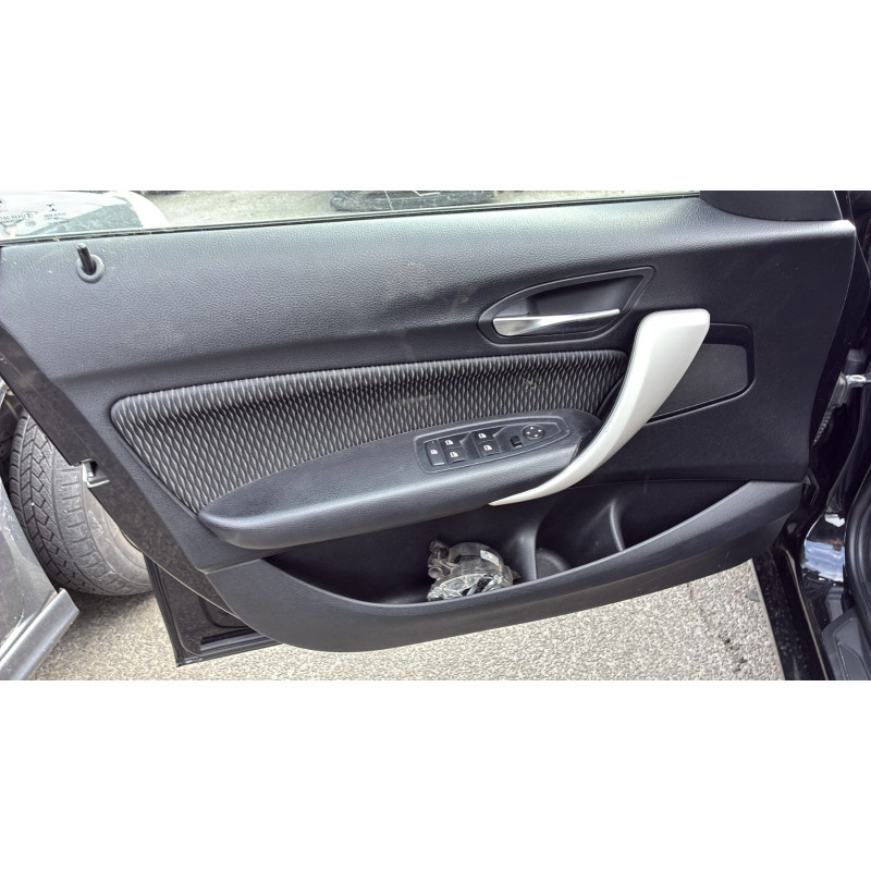 BMW SERIE 1 F20 PHASE 2 116i 1.5i - 12V TURBO Photo n°19