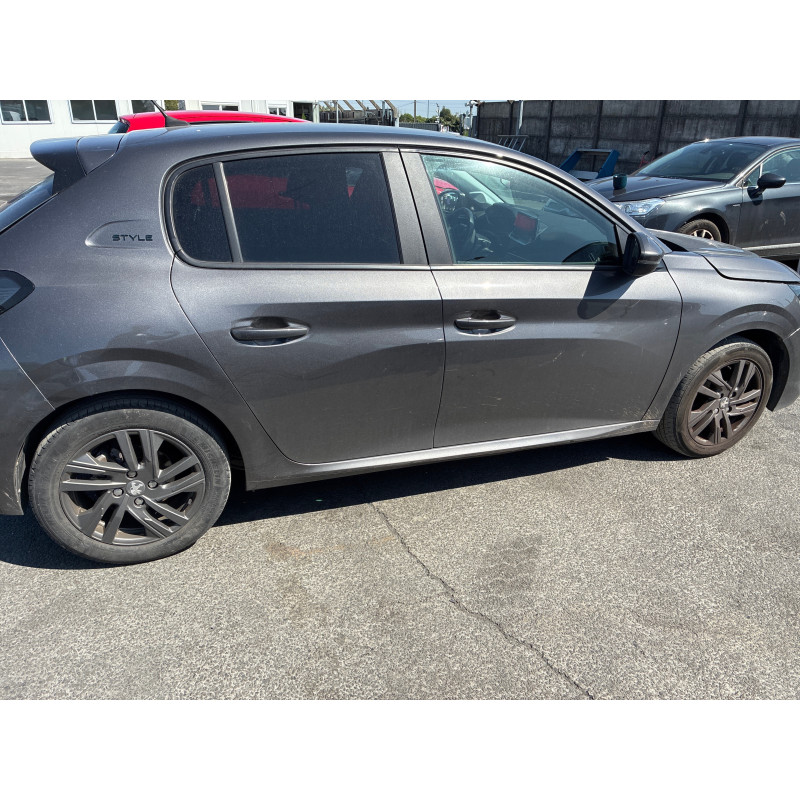 PEUGEOT 208 2 PHASE 1 1.2 PURETECH - 12V TURBO Photo n°6