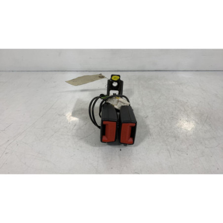 Attache ceinture arriere centrale CITROEN C5 2