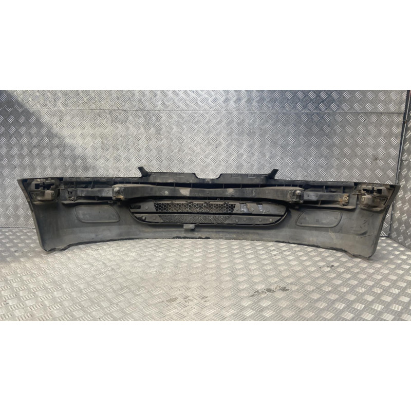 Pare choc avant PEUGEOT 106 Photo n°4