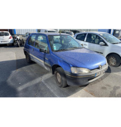 Pare choc avant PEUGEOT 106