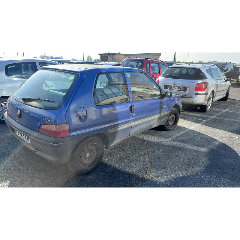 Pare choc avant PEUGEOT 106 Photo n°12
