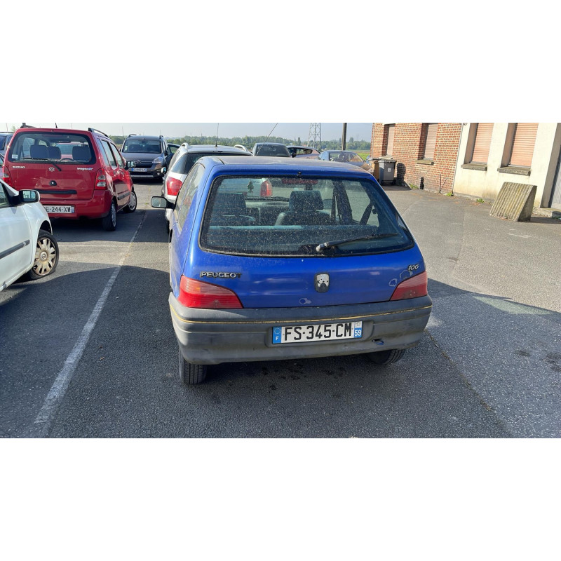 Pare choc avant PEUGEOT 106 Photo n°16