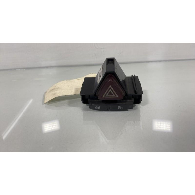 Bouton de warning OPEL CORSA D Photo n°1