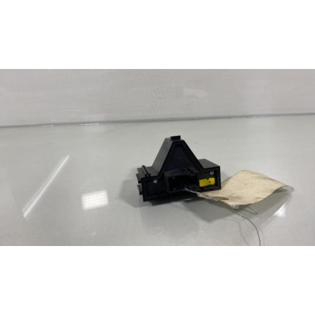 Bouton de warning OPEL CORSA D