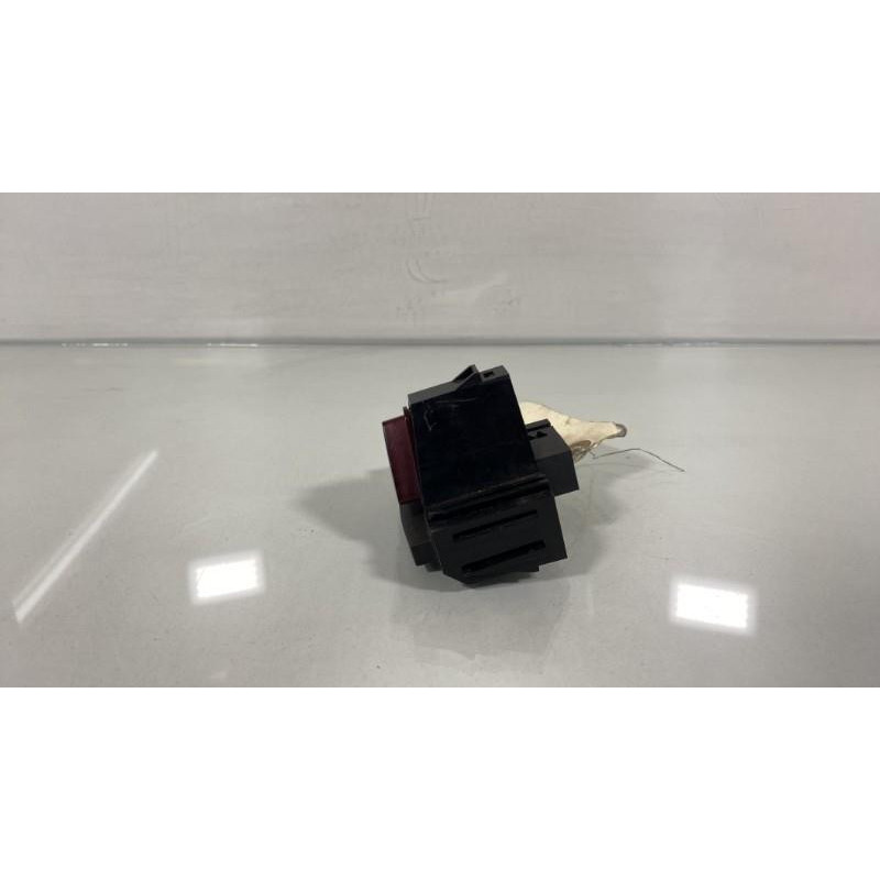Bouton de warning OPEL CORSA D Photo n°3