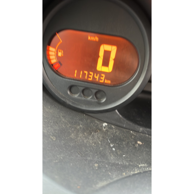 RENAULT TWINGO 2 PHASE 1 1.2i - 16V Photo n°11