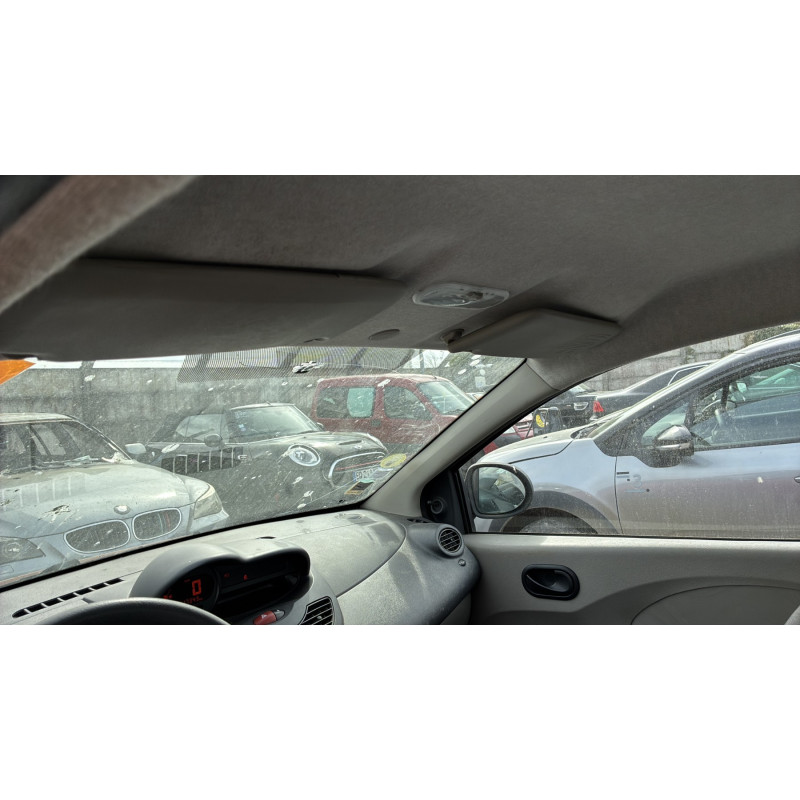 RENAULT TWINGO 2 PHASE 1 1.2i - 16V Photo n°26