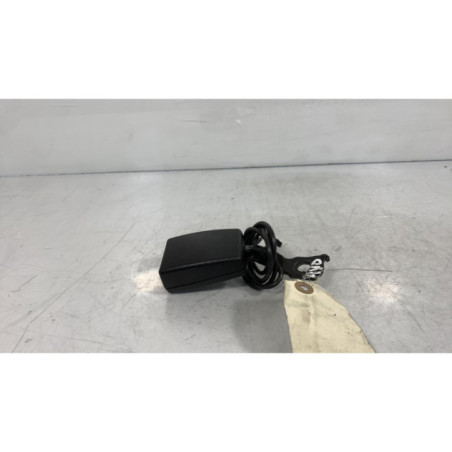 Attache ceinture avant droit VOLKSWAGEN UP Photo n°1