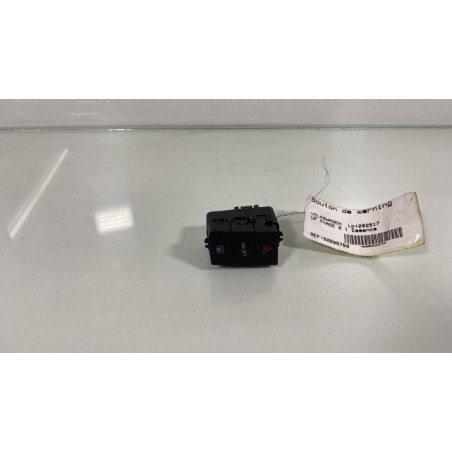 Bouton de warning VOLKSWAGEN UP Photo n°1