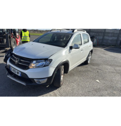 DACIA SANDERO 2 PHASE 1 0.9i - 12V TURBO TCE 90 Photo n°1
