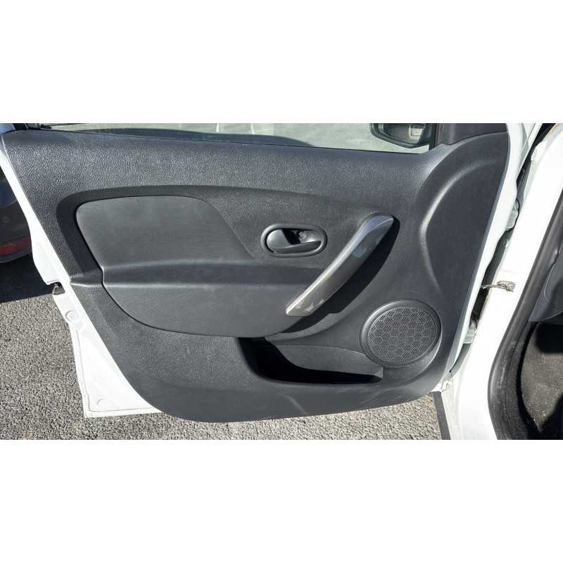 DACIA SANDERO 2 PHASE 1 0.9i - 12V TURBO TCE 90 Photo n°10