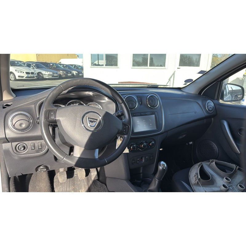 DACIA SANDERO 2 PHASE 1 0.9i - 12V TURBO TCE 90 Photo n°13