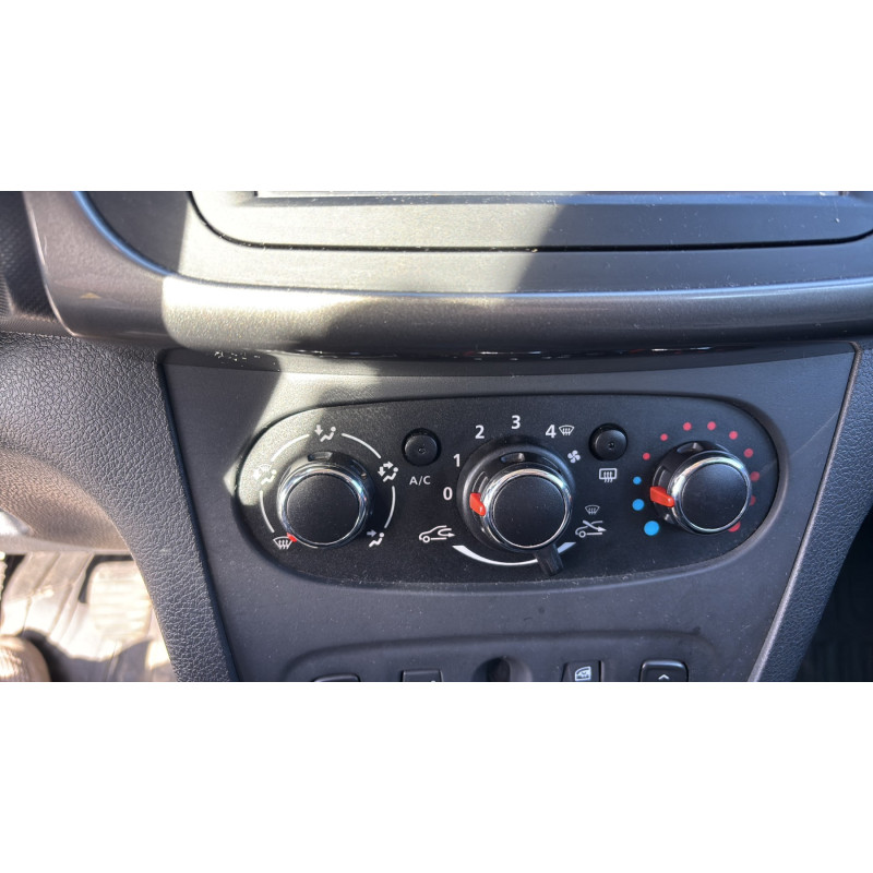 DACIA SANDERO 2 PHASE 1 0.9i - 12V TURBO TCE 90 Photo n°17