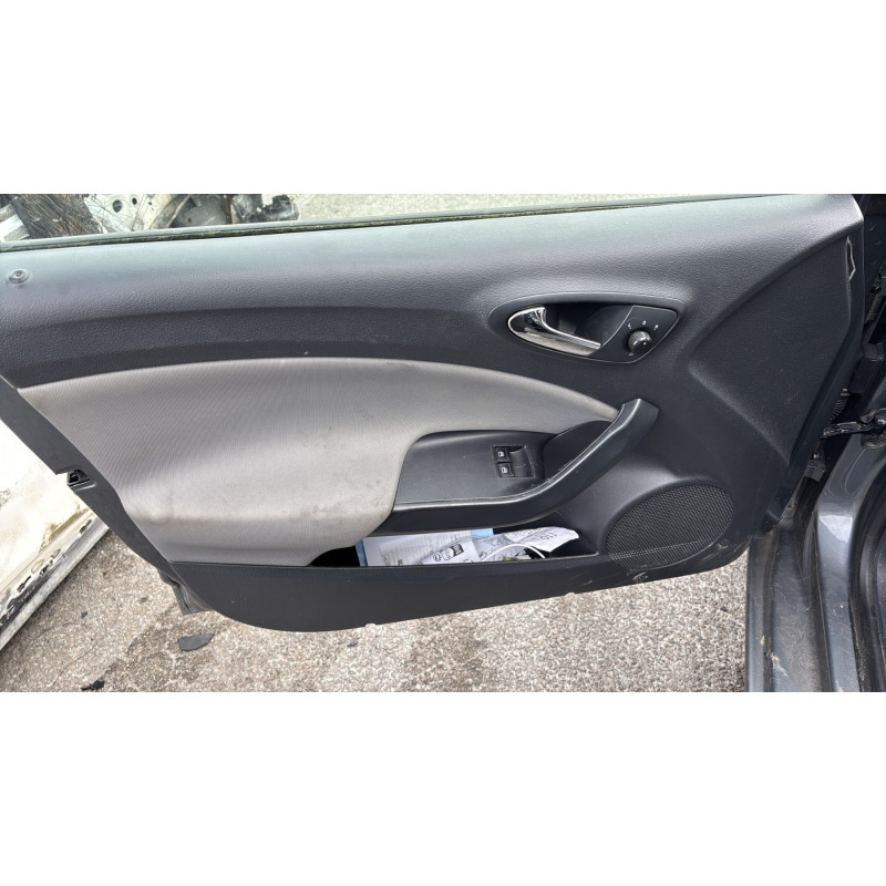 SEAT IBIZA 4 PHASE 2 1.2 TSI - 8V TURBO Photo n°9