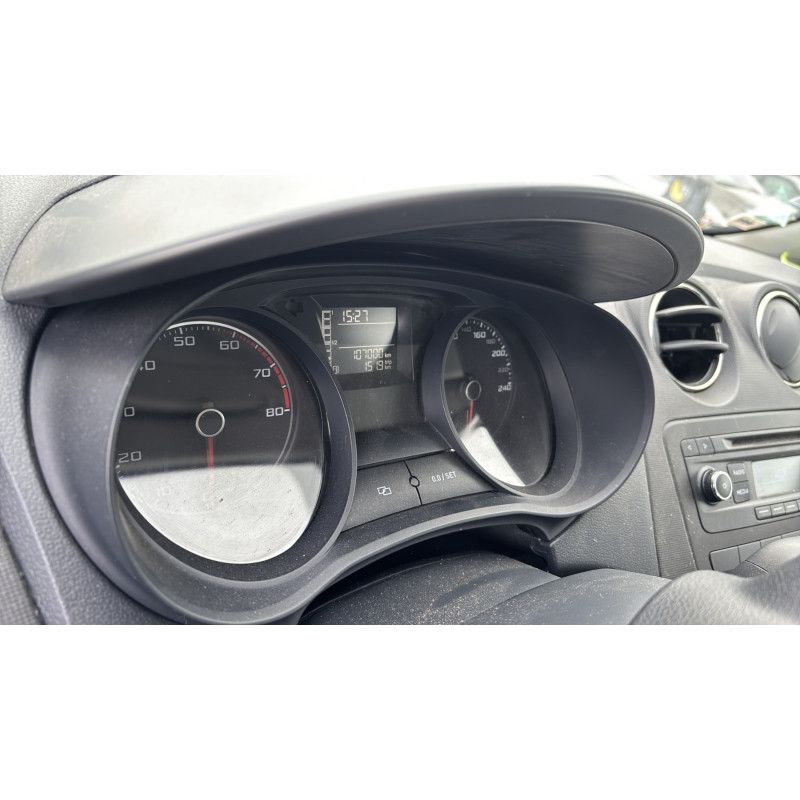 SEAT IBIZA 4 PHASE 2 1.2 TSI - 8V TURBO Photo n°16