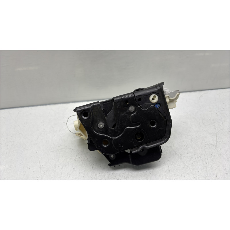 Serrure arriere droit AUDI A4 2 Photo n°5