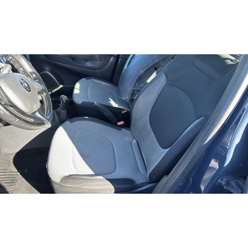RENAULT CAPTUR 1 PHASE 1 1.5 DCI - 8V TURBO Photo n°23