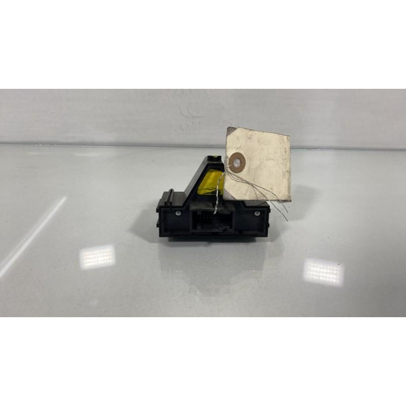 Bouton de warning OPEL CORSA D Photo n°3