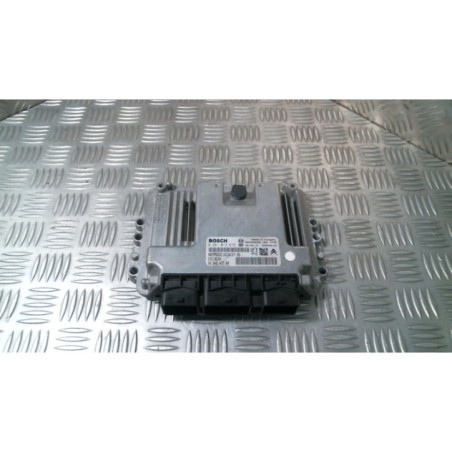 Calculateur moteur PEUGEOT 308 1