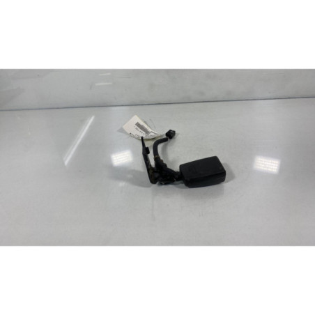 Attache ceinture arriere droit HONDA CIVIC 8 Photo n°1