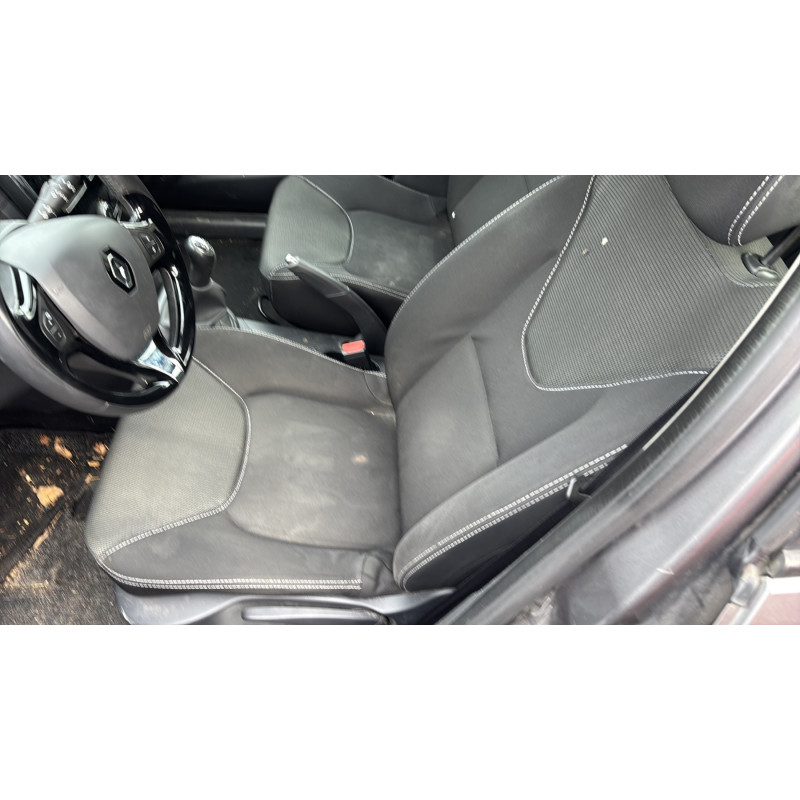 RENAULT CLIO 4 PHASE 1 1.5 DCI - 8V TURBO Photo n°12